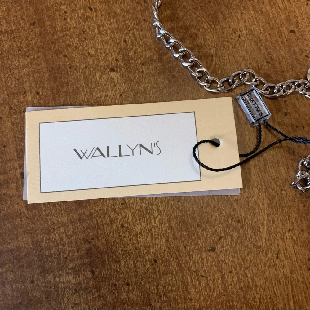 Wallyn’s beige suede